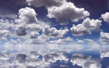 nubes reflejadas